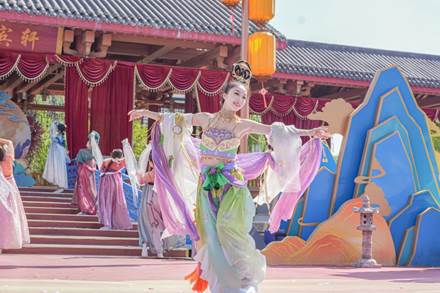 2.芜湖方特东方神画-迎宾表演