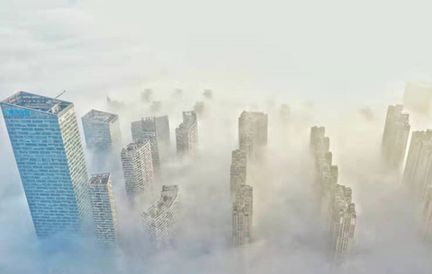 航拍：“霧”入合肥 猶如“天空之城”