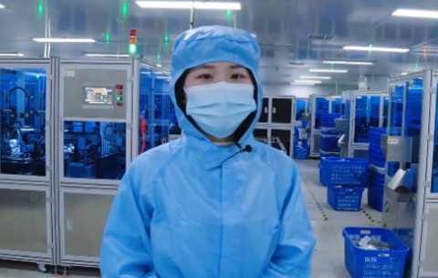 新華網小姐姐帶你探訪新冠抗原檢測試劑生産線