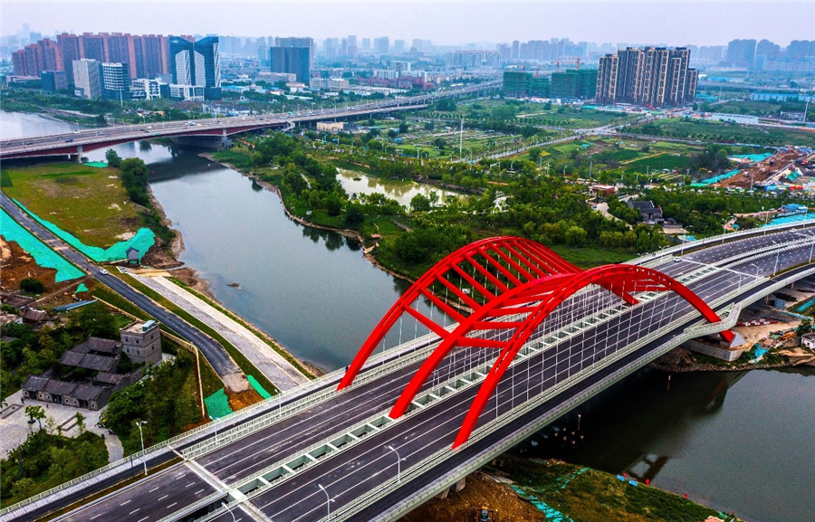 国内最大跨度非对称无推力钢拱桥在合肥建成通车